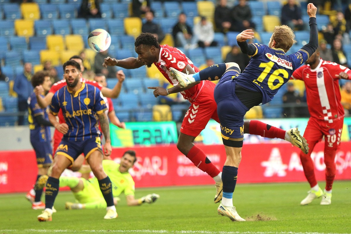 MKE Ankaragücü: 2 - Ankara Keçiörengücü: 0