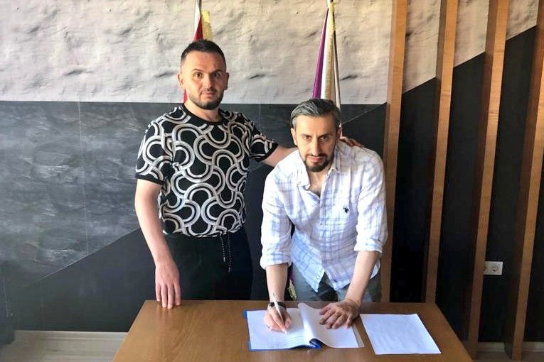 Serkan Özbalta ile sözleşme yenilendi