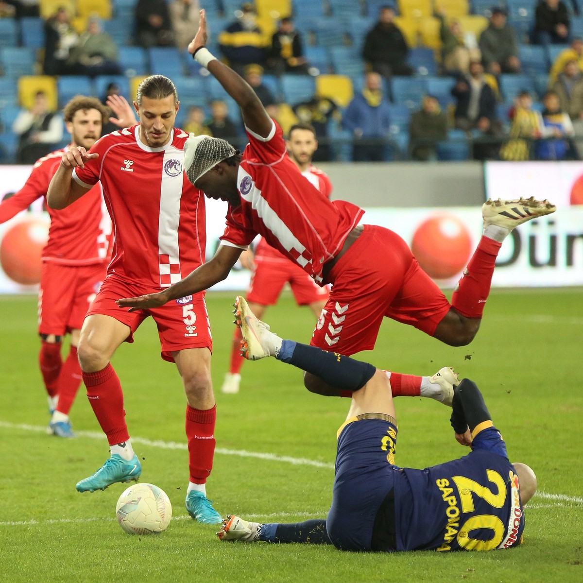 MKE Ankaragücü: 2 - Ankara Keçiörengücü: 0