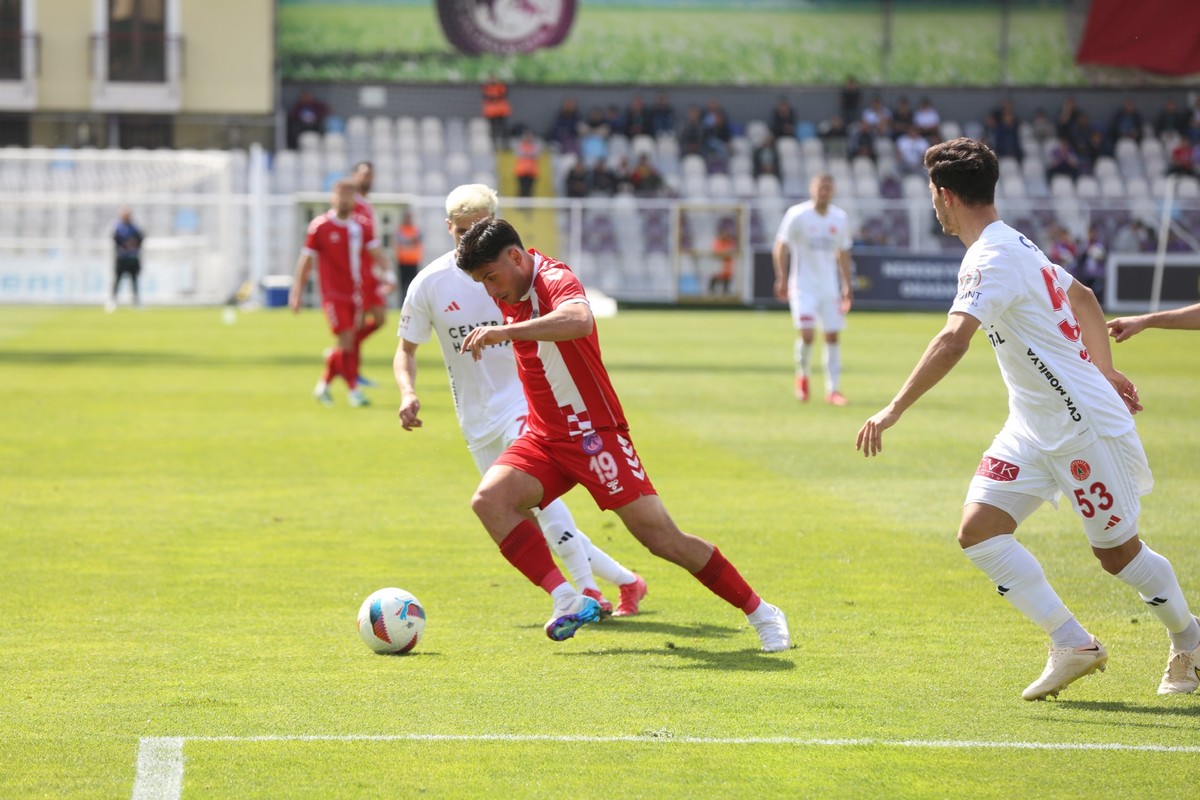 Emre Gökdemir İnşaat Ankara Keçiörengücü: 0 - Central Hospital Ümraniyespor: 1